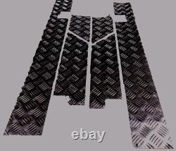 Land Rover Defender 110 (4 Porte) Noir Carreaux Porte & Aile Bas Bordure Kit